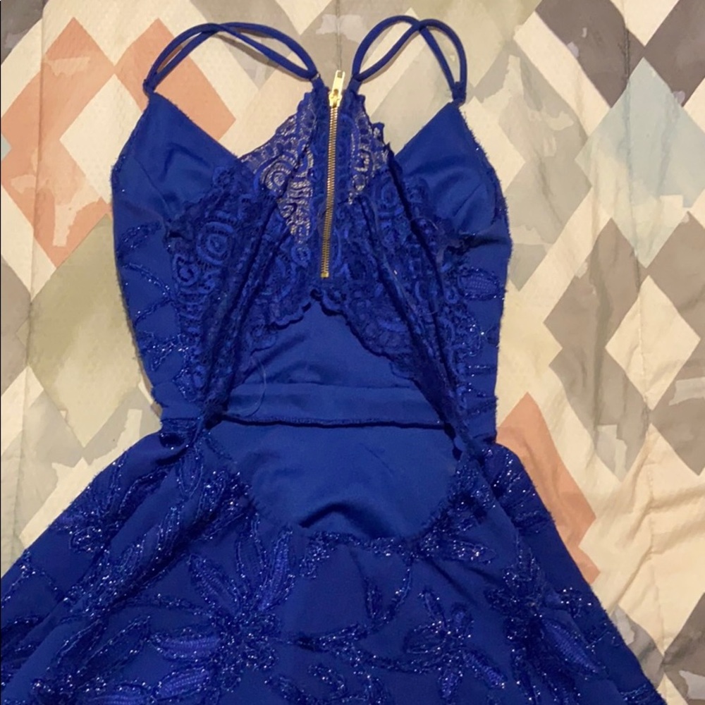 Dress - Picture 2 of 4